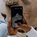 Estudio revela que el éxito electoral en Colombia ahora depende de TikTok