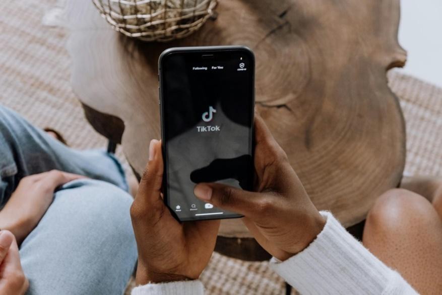 Estudio revela que el éxito electoral en Colombia ahora depende de TikTok